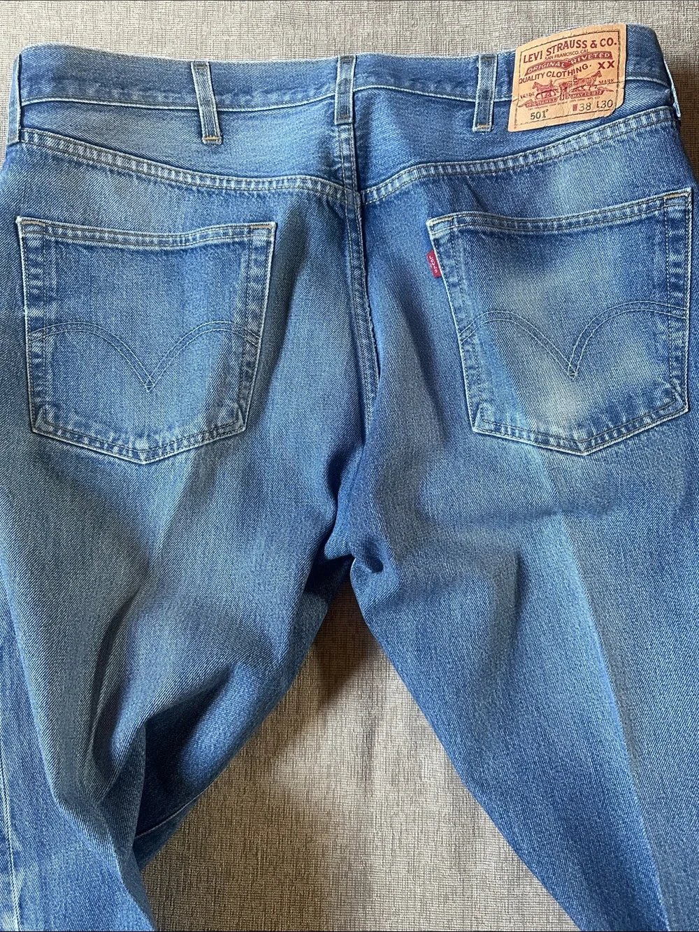 Levi's 501 Men’s Blue Denim Jeans - W38 L30 button fly dry cleaned cowboy crease